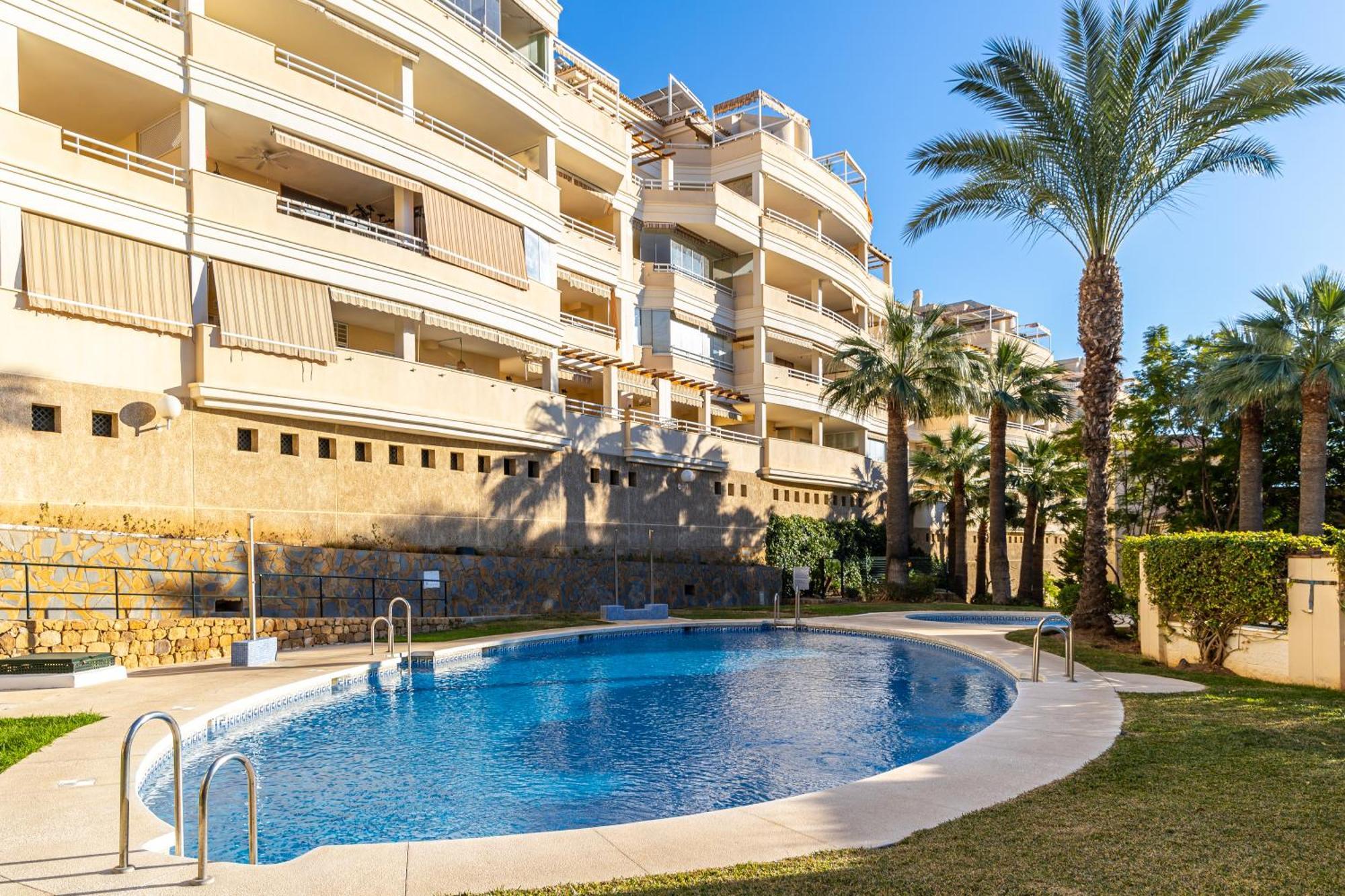 Holidays2Nueva Torrequebrada 2 Bedrooms And 2 Bathrooms, Terrace, Community Pool And Garage Benalmádena Exteriör bild