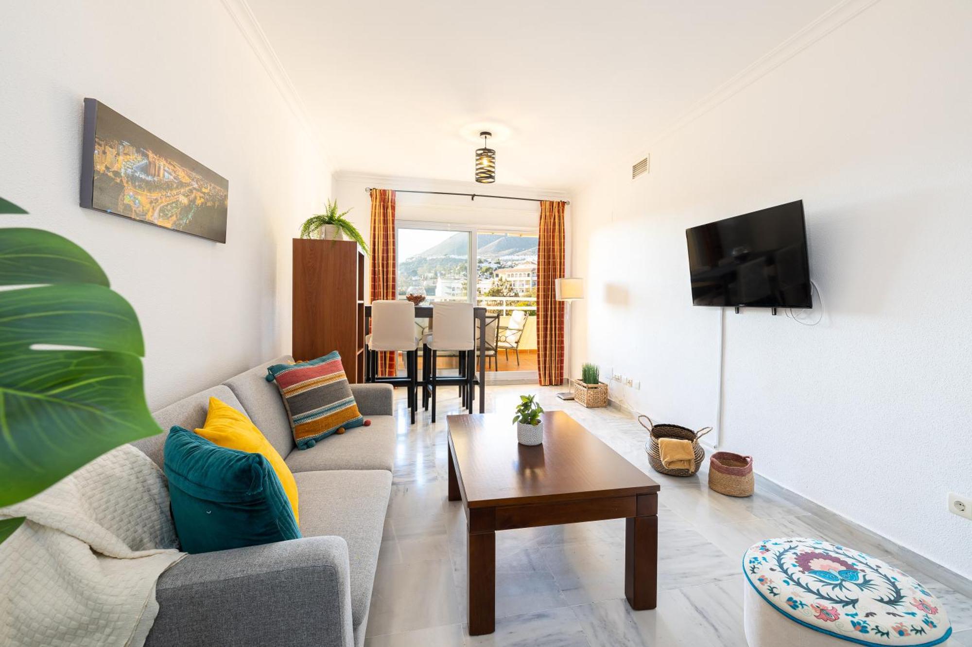 Holidays2Nueva Torrequebrada 2 Bedrooms And 2 Bathrooms, Terrace, Community Pool And Garage Benalmádena Exteriör bild